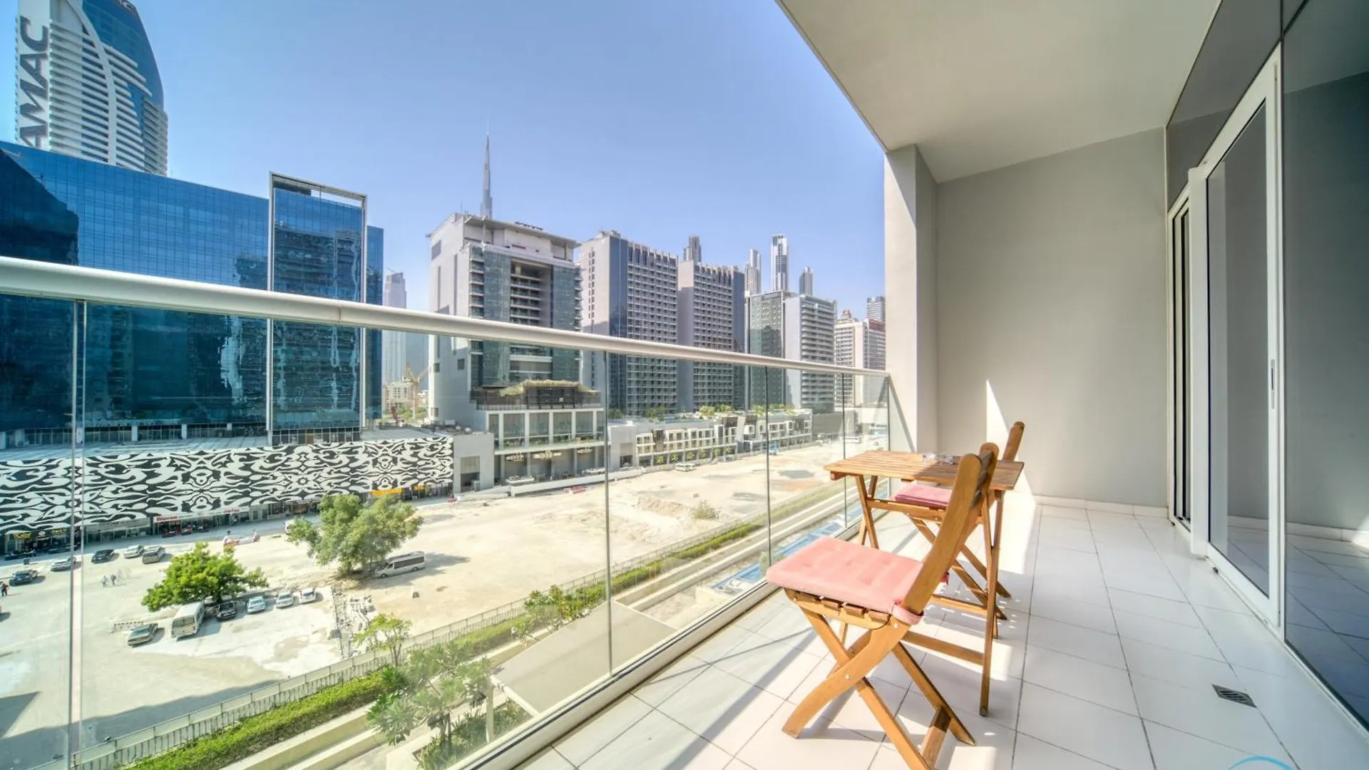Apartment Contemporary 1Br At Vera Tower Business Bay By Deluxe Holiday Homes Dubai