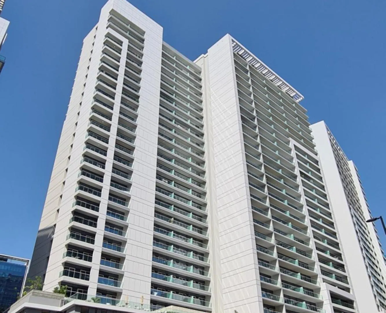 Contemporary 1Br At Vera Tower Business Bay By Deluxe Holiday Homes Dubai